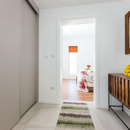 بيت للعطل Family Friendly House With A Swimming Pool Galovac, Zadar - 17551