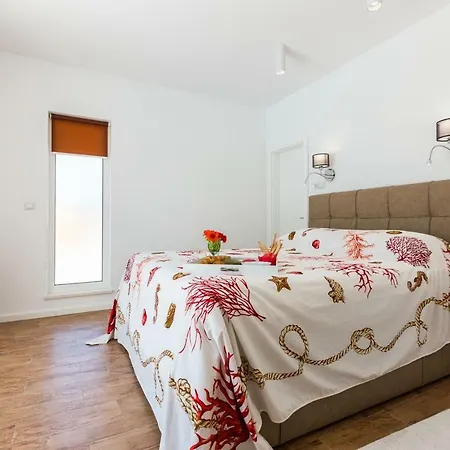 بيت للعطل Family Friendly House With A Swimming Pool Galovac, Zadar - 17551 Galovac (Zadar)